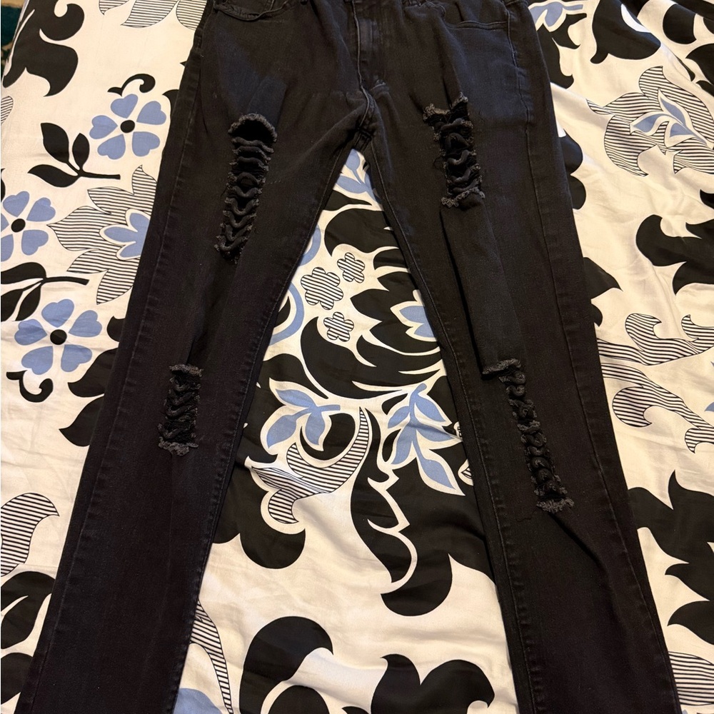 SHEIN Black Distressed Skinny Jeans